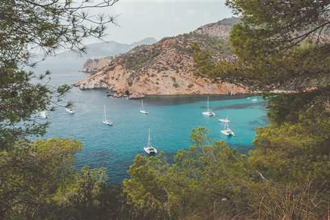 Sailboat Rentals in Ibiza, Mallorca, or Greece – That Is the Question