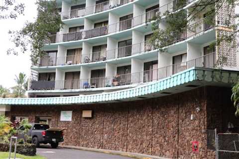 State moves forward with plans for renovations of distressed Big Island condo complex
