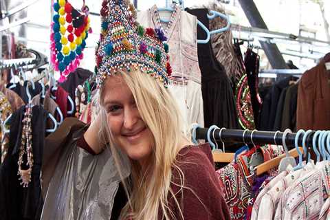 Exploring the Antique Arcades of Portobello Market