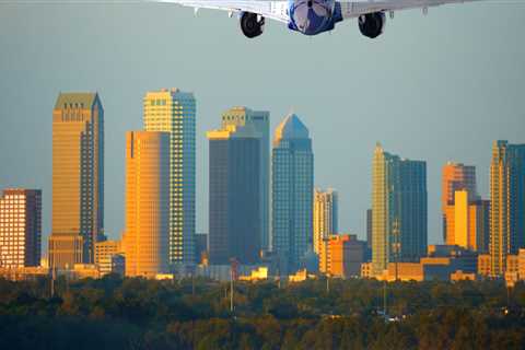 Tampa Airport Shuttle Services: Get to Your Destination Quickly and Easily with Jayride