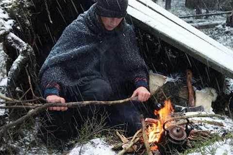 Into the Snowstorm! 3 Day WINTER BUSHCRAFT at Sea