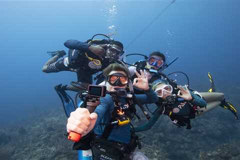 9 Tips for Taking Underwater Selfies