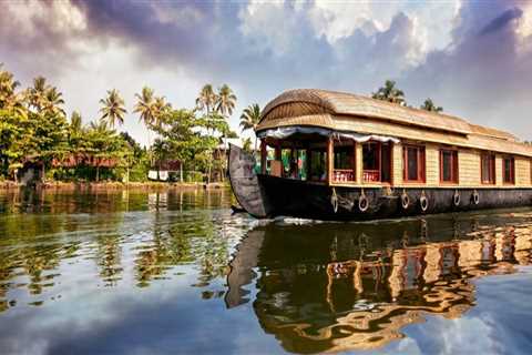 The Best Tourist Places to Visit in Kerala