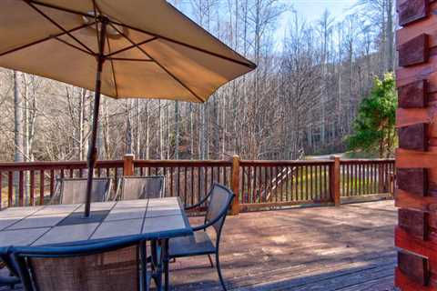 Falling Waters Log Cabin | Valle Crucis, NC | 3 Bedrooms, 8 Guests