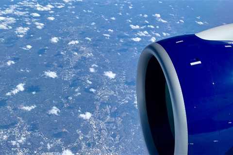 Relocation at Altitude: The Fast and Efficient Guide to Moving by Airplane