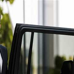 When Privacy Matters Most: How Chauffeurs Handle Confidential Clients and Conversations